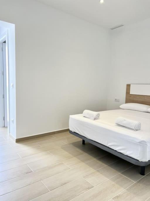 Moderno Apartamento Con Terraza En La Azotea Roses Esterno foto
