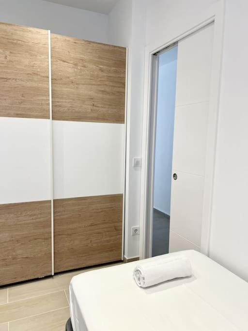 Moderno Apartamento Con Terraza En La Azotea Roses Esterno foto